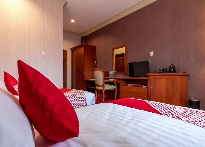 Oyo 293 Mutiara Hijau Suites