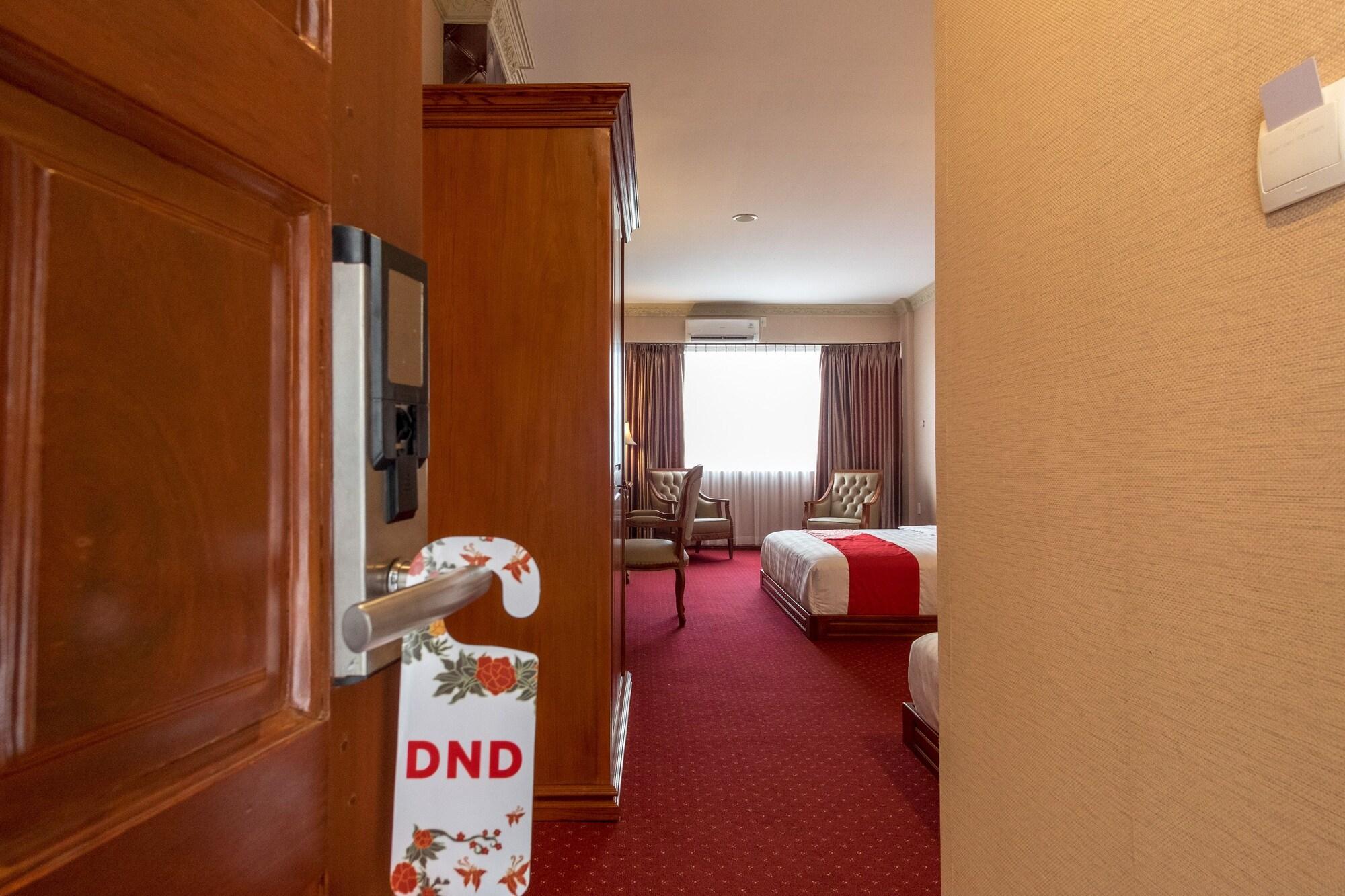 Oyo 293 Mutiara Hijau Hotel